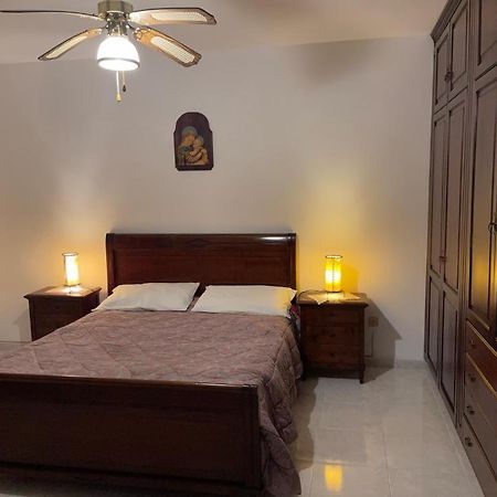 Felline In Bed&Breakfast Exterior foto