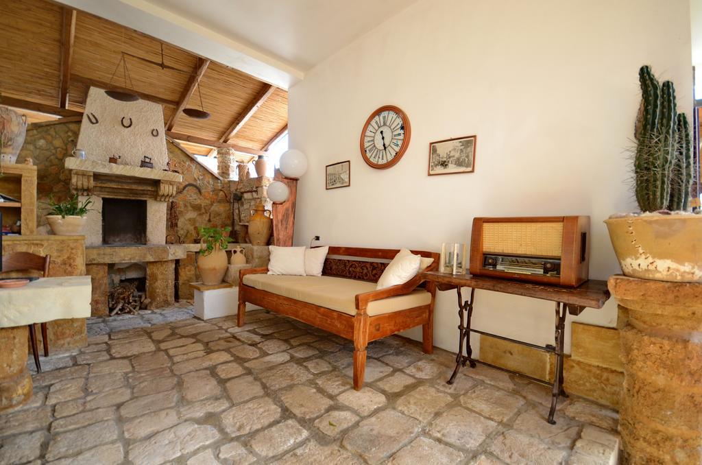 Felline In Bed&Breakfast Alliste Exterior foto